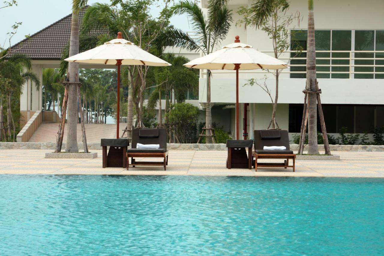Hotel V8 Seaview Jomtien Exterior foto